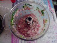 美味的菌菇瘦肉煎饺做法图解5)