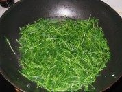 凉拌豆苗做法图解2)