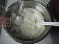 自制蔓越莓酸奶蛋糕做法图解11)