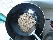四季豆炒肉丝做法图解4)