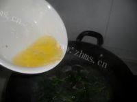 鲜甜菠菜蛋花汤做法图解4)