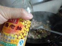 让人怀念的豆角焖面做法图解9)