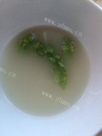 诱人的鲫鱼汤做法图解6)