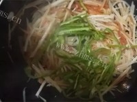 家常菜素炒三丝做法图解6)