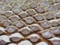 美味的韭菜虾仁水饺做法图解12)