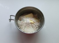 节日美食港式奶黄月饼的做法图解七