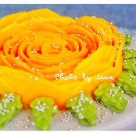 芒果花蓝莓慕斯蛋糕