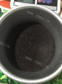 独特的草莓芝士蛋糕做法图解5)