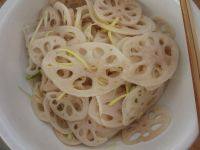 香味四溢的凉拌藕