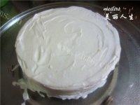 自制草莓蛋糕做法图解9)