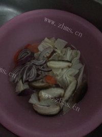 玉盘珍馐的韩式炒年糕做法图解2)