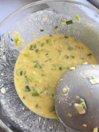 喷香的鸡蛋煎饼做法图解1)