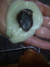 简易的豆沙糯米糍做法图解6)