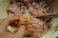 家常菜油豆腐塞肉做法图解2)