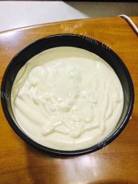 自制葡萄干戚风蛋糕做法图解22)