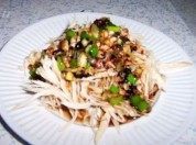 家常菜麻辣手撕鸡丝