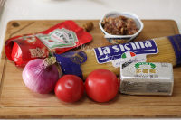 香喷喷的番茄肉酱意大利面做法图解1)