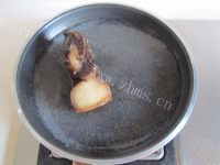 美味的腊肉蒸芋头做法图解2)