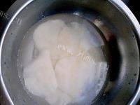 自己做的凉拌饺子皮做法图解3)