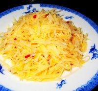 色味俱佳的炝拌土豆丝