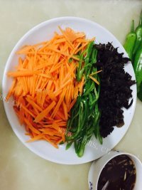 家常菜鱼香肉丝做法图解1)