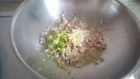家常菜肉末茄子做法图解4)