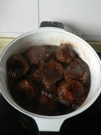 美味的五香卤牛肉