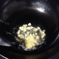 好吃的咖喱鸡肉土豆饭做法图解5)