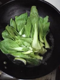 清爽白蘑菇扒油菜做法图解6)
