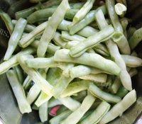 酱炖芸豆做法图解3)