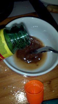 家常菜麻酱拌菠菜做法图解2)