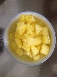 美味的菠萝饭做法图解3)