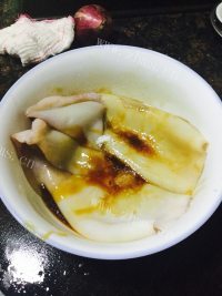 脆嫩可口的烤鱿鱼筒做法图解2)