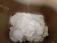 自制红豆沙吐司做法图解3)