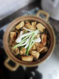 美味的鱼头豆腐煲做法图解13)