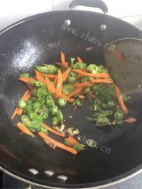 美味的爆炒猪肝做法图解8)
