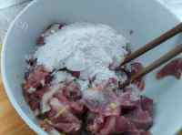 美味的蕃茄滑肉汤做法图解2)