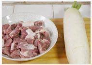 DIY美食萝卜烧肉做法图解1)