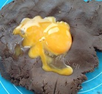 自制巧克力夹心饼干做法图解7)