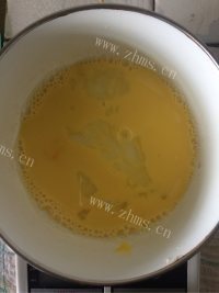 自制鸡蛋小麻花做法图解1)