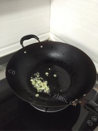 美味的豆角焖面做法图解3)