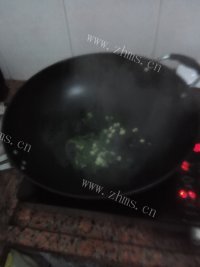 美味的爆炒卷肠粉做法图解2)