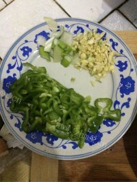 素炒豆芽做法图解3)