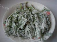 家常菜凉拌茼蒿做法图解3)