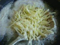 家常菜青椒土豆丝做法图解3)