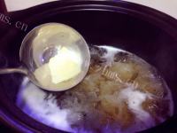 美味桃胶雪燕银耳羹做法图解10)