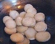 美味的枸杞山药汤做法图解3)