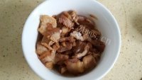 家常菜佛手瓜炒肉做法图解3)