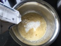自制香蕉麦芬做法图解2)