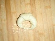 自制芒果牛角包做法图解8)